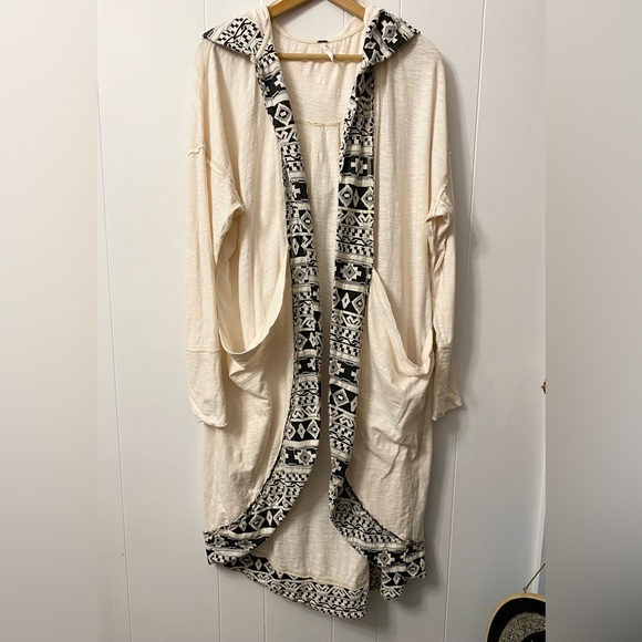 Free People Long Hood Aztec Trim Cardigan Hooded Pockets White Black Cre… - Picture 2 of 16